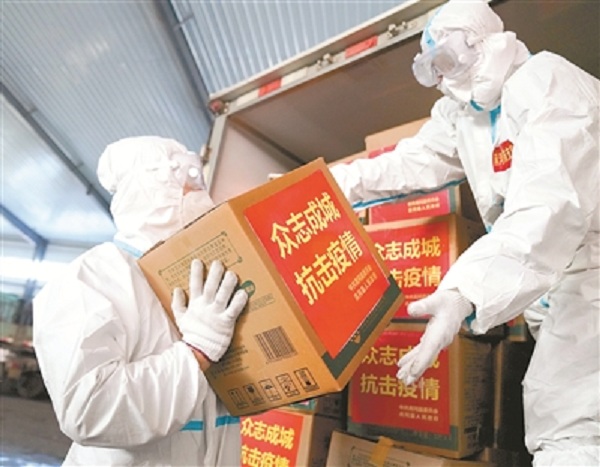 今冬明春疫情防控形势严峻，中国将坚持严格防控措施