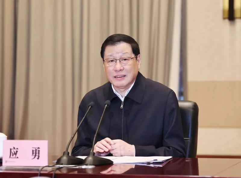 武汉疫情应急处置，全力防止扩散并控制在最小范围