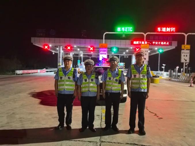 菏泽高速交警夜间整治重点违法，筑牢交通安全防线