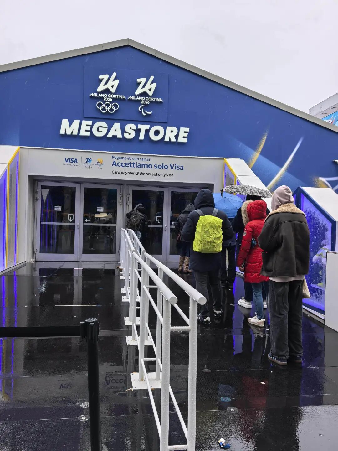 米兰冬奥会吉祥物卖爆!蒂娜和米罗深受喜爱补货难