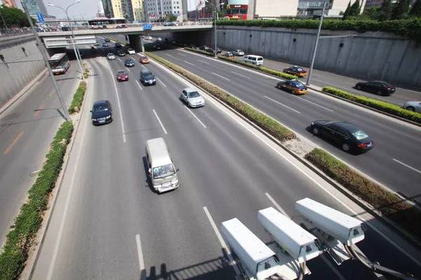 想不违章？分清这些摄像头就行，老司机秘籍大公开